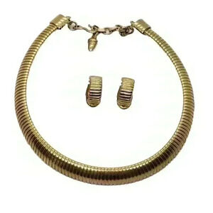 Vintage Gold Mesh Omega Snake Chain Choker Necklace & Clip Earrings Set 80s